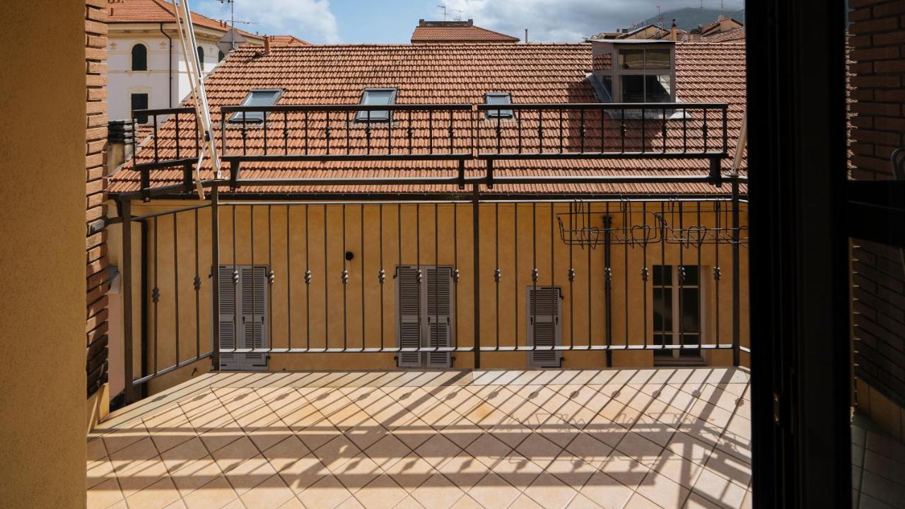 Dei Mille 31 B Apartment Albenga Exterior photo