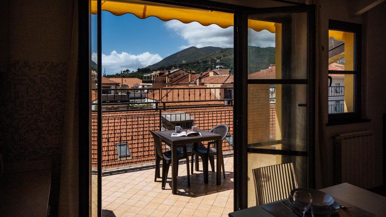 Dei Mille 31 B Apartment Albenga Exterior photo